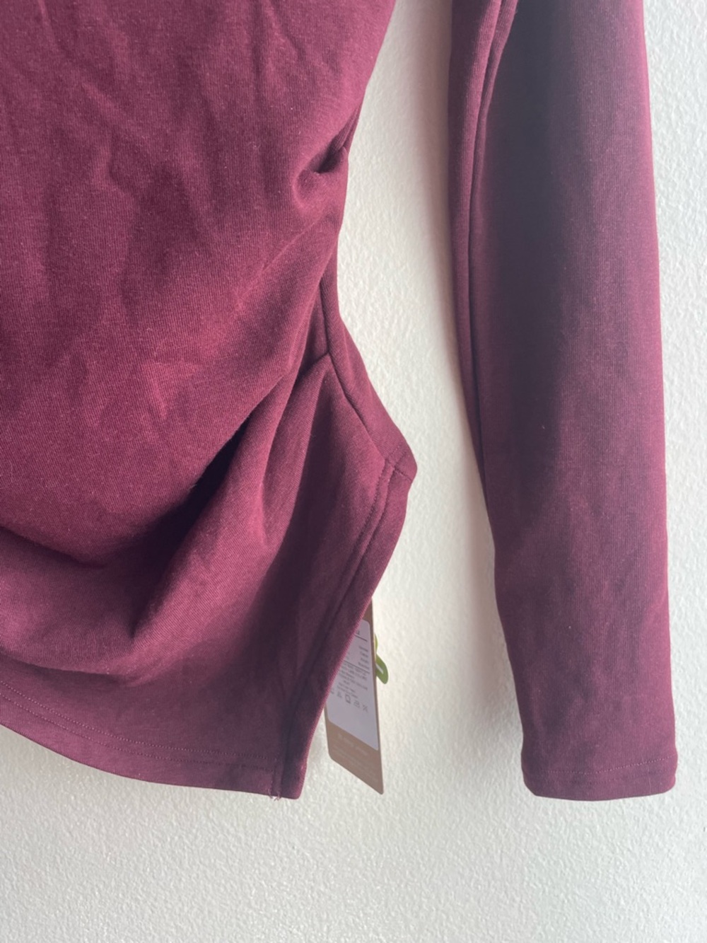 New OGL Women Burgundy Top Size Small - Picture 2 of 8